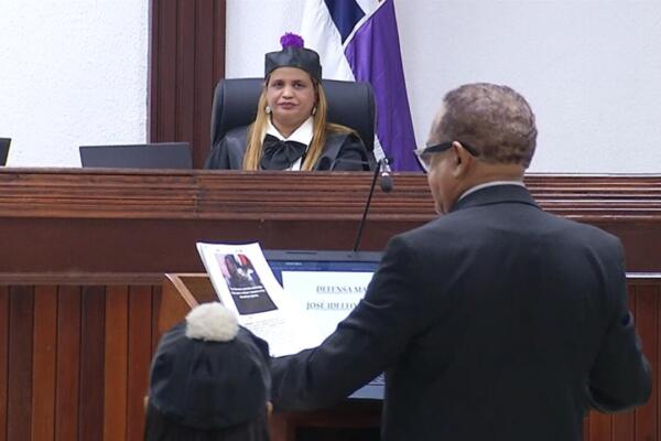El exembajador José Idelfonso Correa, acusado corrupción, dice que los hechos han sido tergiversados para dañarle. Foto: CDN Digital