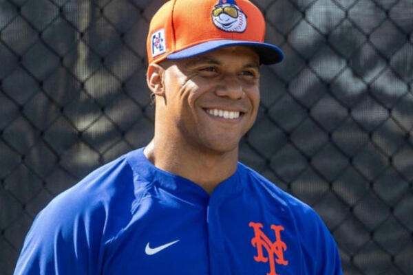 Los Mets,no se rinden, a pesar de las bajas que han experimentado, esto no ha sido óbice para que los Metros se mantengan firmes comandando su división.