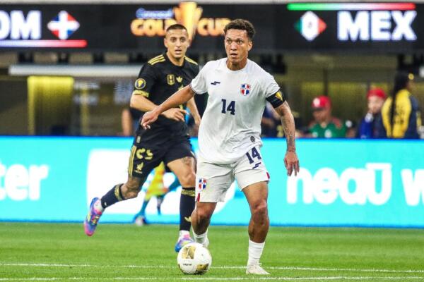 En el primer tiempo el equipo mexicano logró un gol y en el segundo dos tantos, en tanto la selección dominicana consiguió sus dos goles del juego en la segunda mitad.