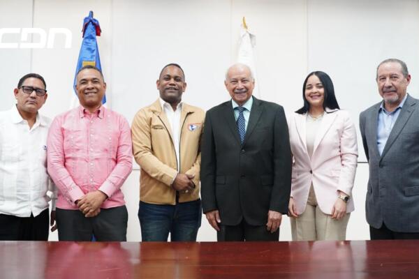 El Ministerio de Educación (Minerd) presentó la plataforma autopostulación de candidatos del Registro de Elegibles a vacantes docentes. Foto: Minerd