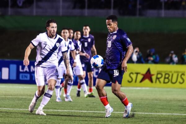 El encuentro enfrentó por primera vez a ambas selecciones en una eliminatoria mundialista