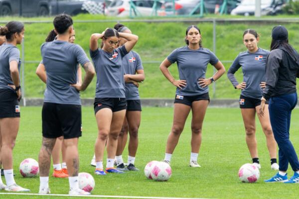 La estratega habló sobre lo que representa que selecciones de buen nivel como México muestren interés de jugar contra República Dominicana.