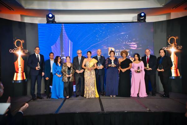Celebran Premio Acroarte al Mérito Periodístico 2025