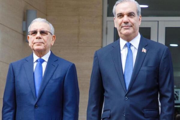 El expresidente de Danilo Medina junto al  presidente Luis Abinader. Foto: fuente externa