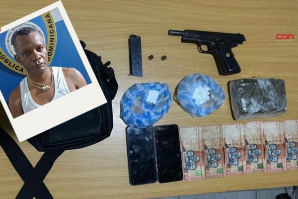 Según el reporte, le ocuparon un arma sin registros y varias porciones de distintas drogas. Foto: Fuente externa 