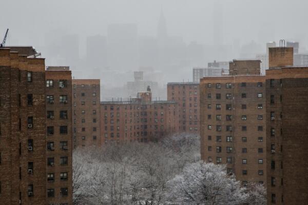 Entra en vigencia ley elimina pago de comisión a agentes inmobiliarios en NY