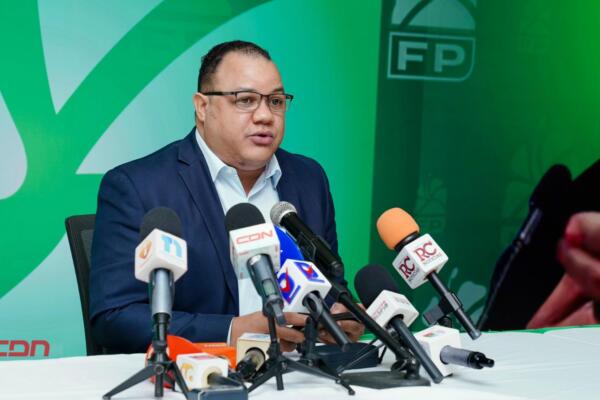el secretario de Gestión de Riesgos y Atención a Emergencias de la FP, Wilkin Moreno.