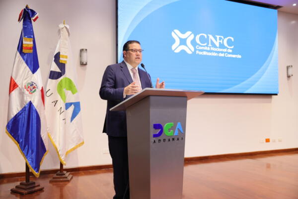 Yayo Sanz Lovatón, Director de Aduanas
Foto: fuente externa