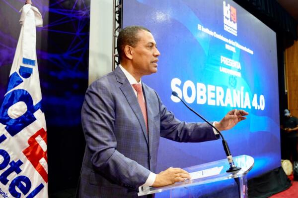 Guido Gómez Mazara presidente del Consejo Directivo del Instituto Dominicano de las Telecomunicaciones (Indotel)