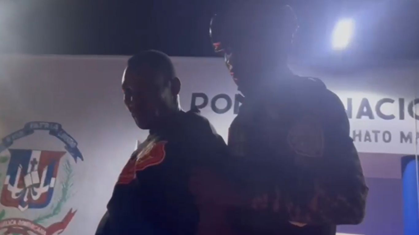 Un haitiano en Hato Mayor terminó detenido por las autoridades tras resultar señalado en un caso delicado que involucra a su hija.