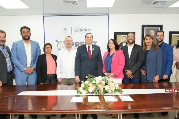 Convocan a la comunidad educativa  a postularse al Premio Nacional a la Evaluación e Investigación Transformadora 2025.  Foto: Fuente externa 