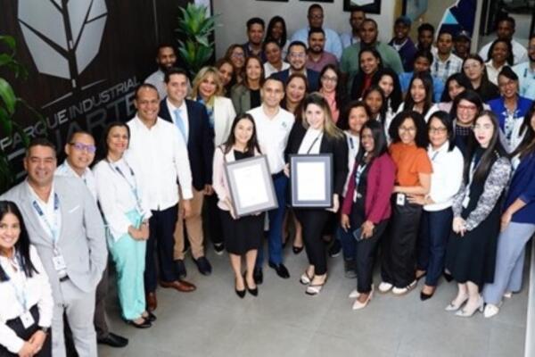 La certificación ISO 9001 otorgada al Parque Industrial Duarte lo capacita para la mejora de los procesos y el cumplimiento de los requisitos legales y reglamentarios. (Fuente externa)