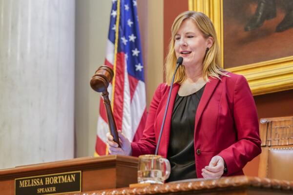 Legisladora demócrata de EE.UU. Melissa Hortman muere tiroteada en 