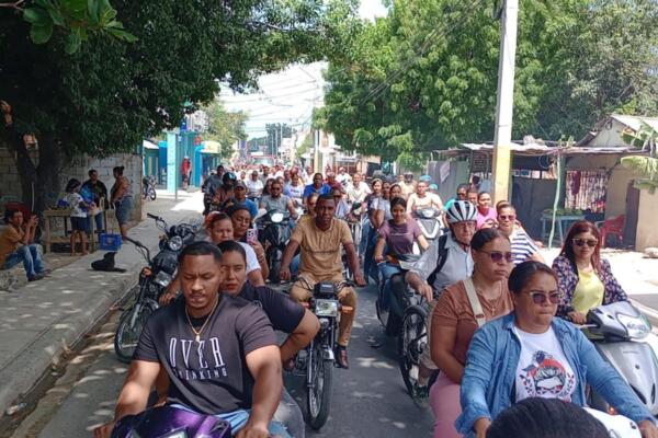 Los  organizadores advirtieron que las manifestaciones continuarán en los próximos días, si no escuchan su llamado.