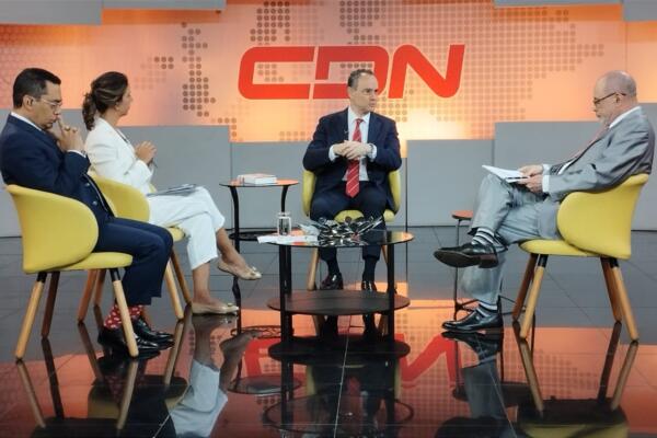El escritor y militar Pedro Baños realiza una gira por la República Dominicana en la presentación de su último libro titulado Geohispanidad / foto: Félix de la Cruz