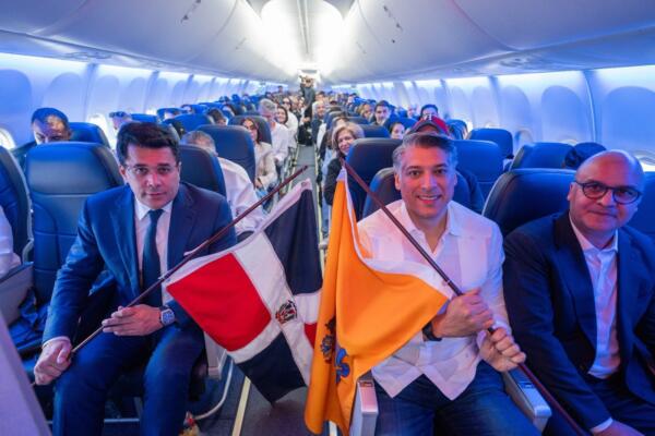 Presidente Abinader celebra nueva ruta directa a Nueva York.