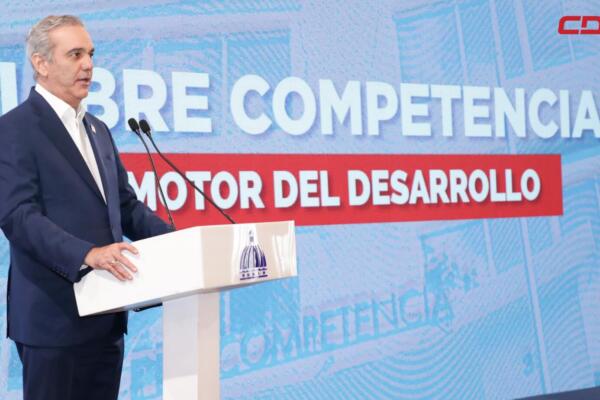 Presidente Luis Abinader durante La Semanal con la Prensa. 