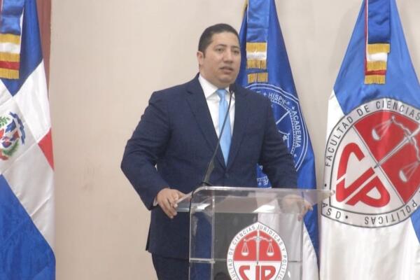 Expertos de distintas áreas del saber respaldaron este lunes que sea aprobado del proyecto de ley que busca crear un Ministerio de Justicia.