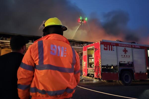Sistema 911 coordina respuesta a incendio en instalaciones del MERCA Santo Domingo
