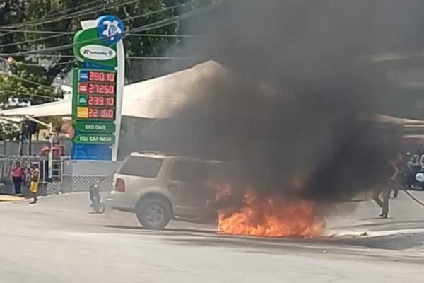 El siniestro ocurrió en cuestión de segundos, generando momentos de tensión entre los presentes.