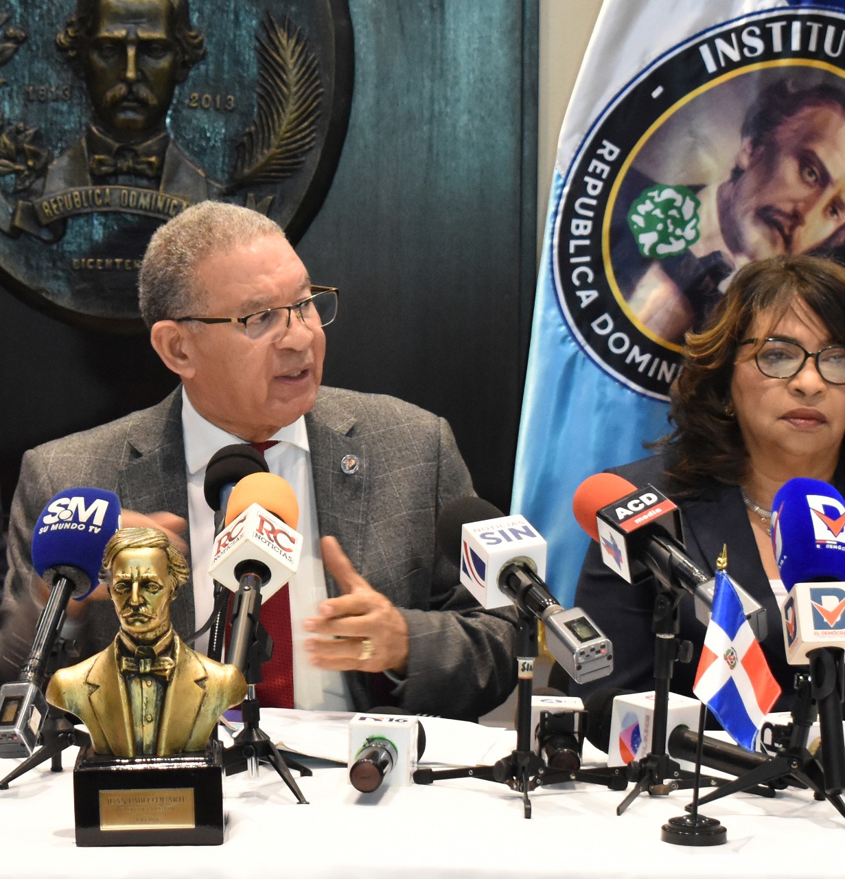 Duartiano pide que en dialogo sobre Haití no se contemplen medidas regulatorias ni la expedición de documentos a extranjeros