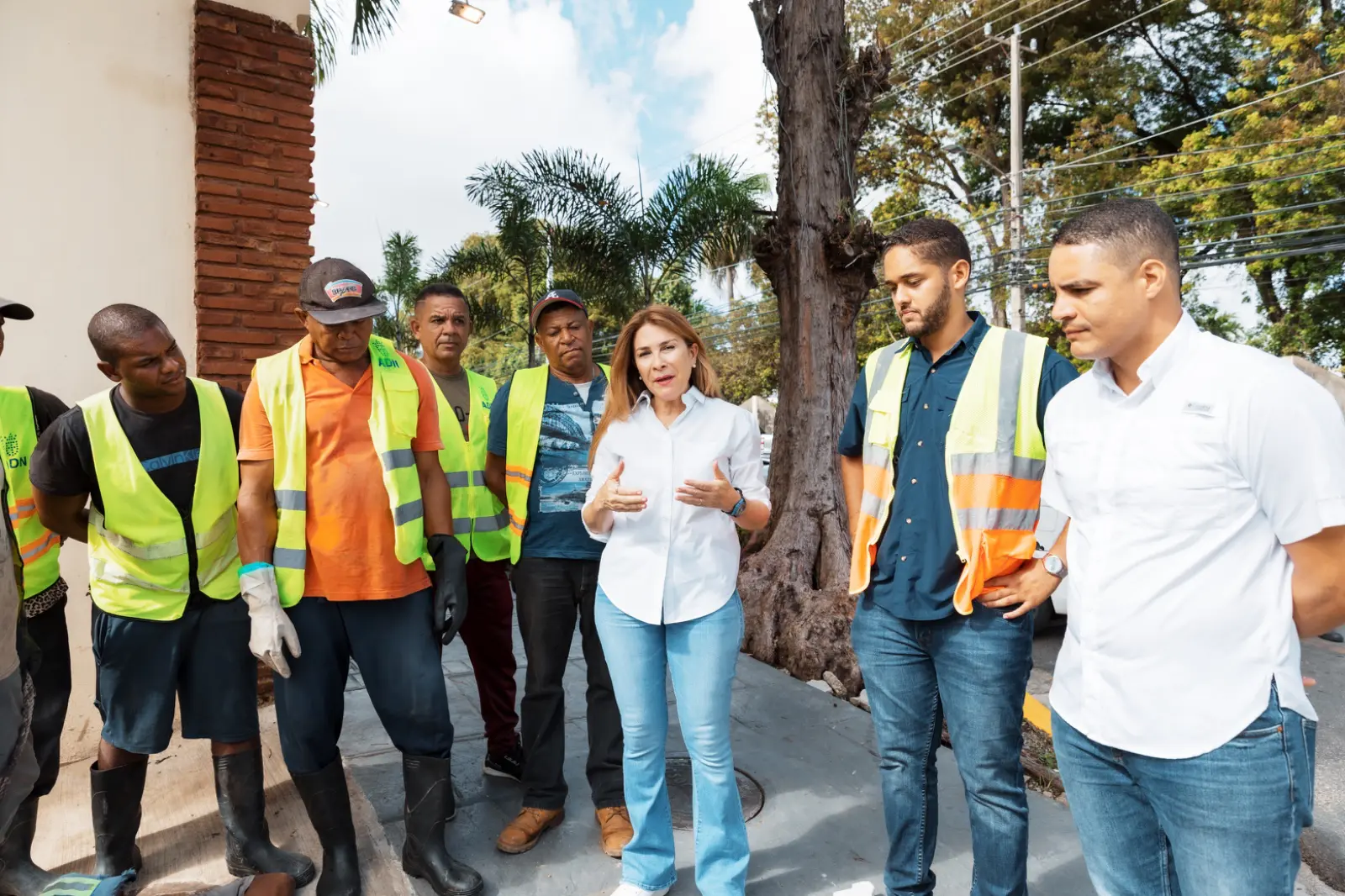 Carolina supervisa trabajos preventivos y pide unirse por el cuidado de la ciudad