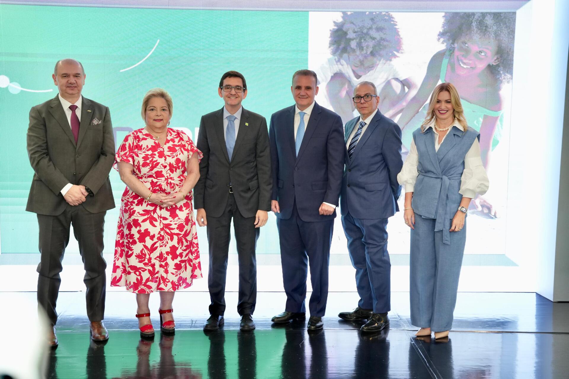 Adocem presenta nueva Junta Directiva 2025-2027; destacan necesidad de apoyo a la construcción