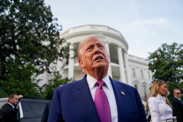 El presidente de Estados Unidos, Donald Trump, el viernes en Washington.  EFE/EPA/ALEXANDER DRAGO / POOL