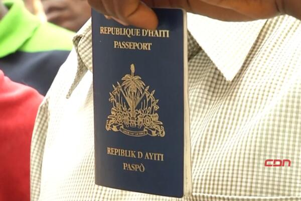 Denuncian supuesta duplicidad de documentos desde los consulados dominicanos en Haití.