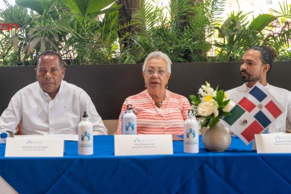 Alcalde de Puerto Plata encabeza acto de firma de Acuerdo Programa Comunidades Circulares.