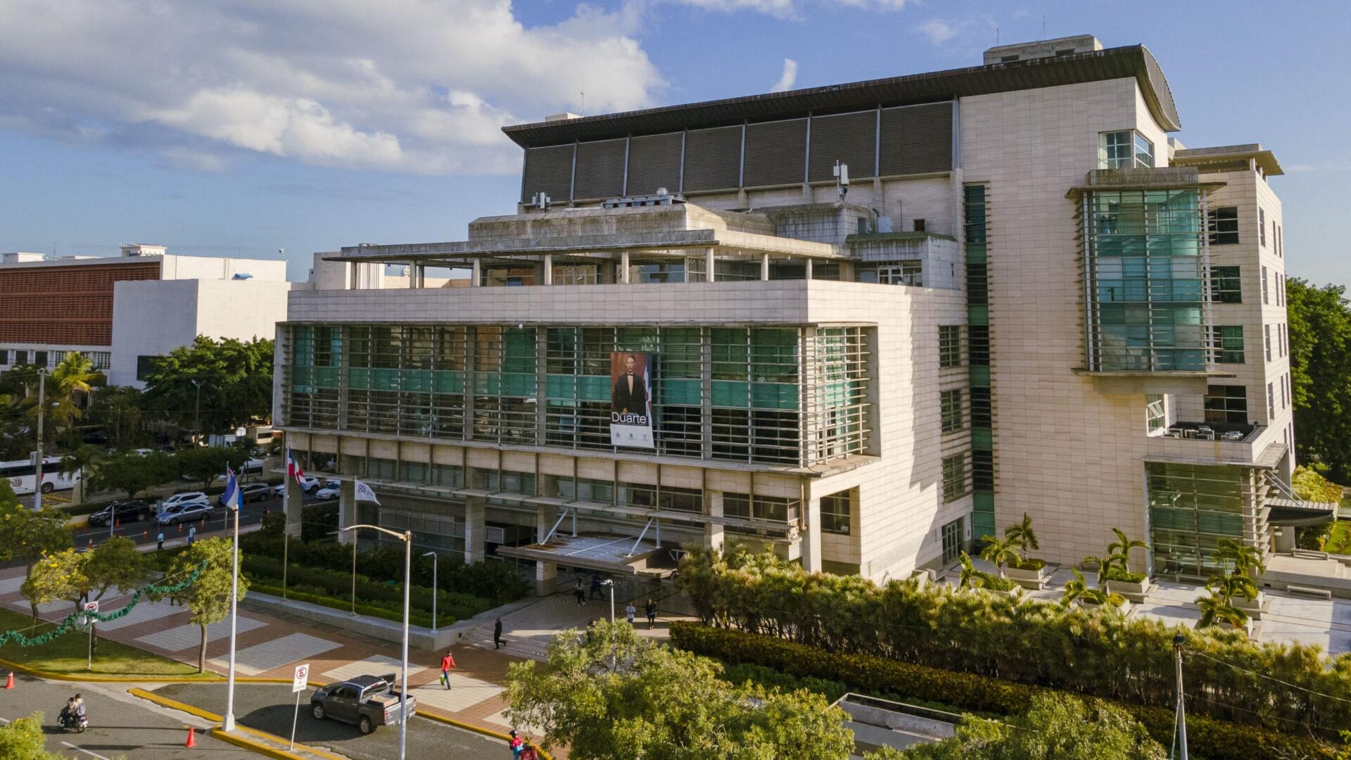 El Ministerio Público puso en marcha la Operación Lobo contra una estructura delictiva que se apoyaba en la distribución de sobornos.