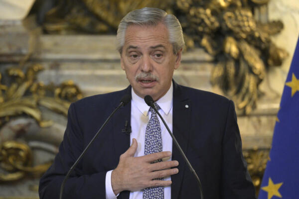 ARCHIVOS) El presidente argentino Alberto Fernández (Foto de JUAN MABROMATA / AFP)