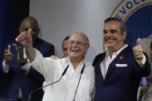 Abinader se reunirá con Hipólito el próximo viernes para discutir sobre crisis haitiana
