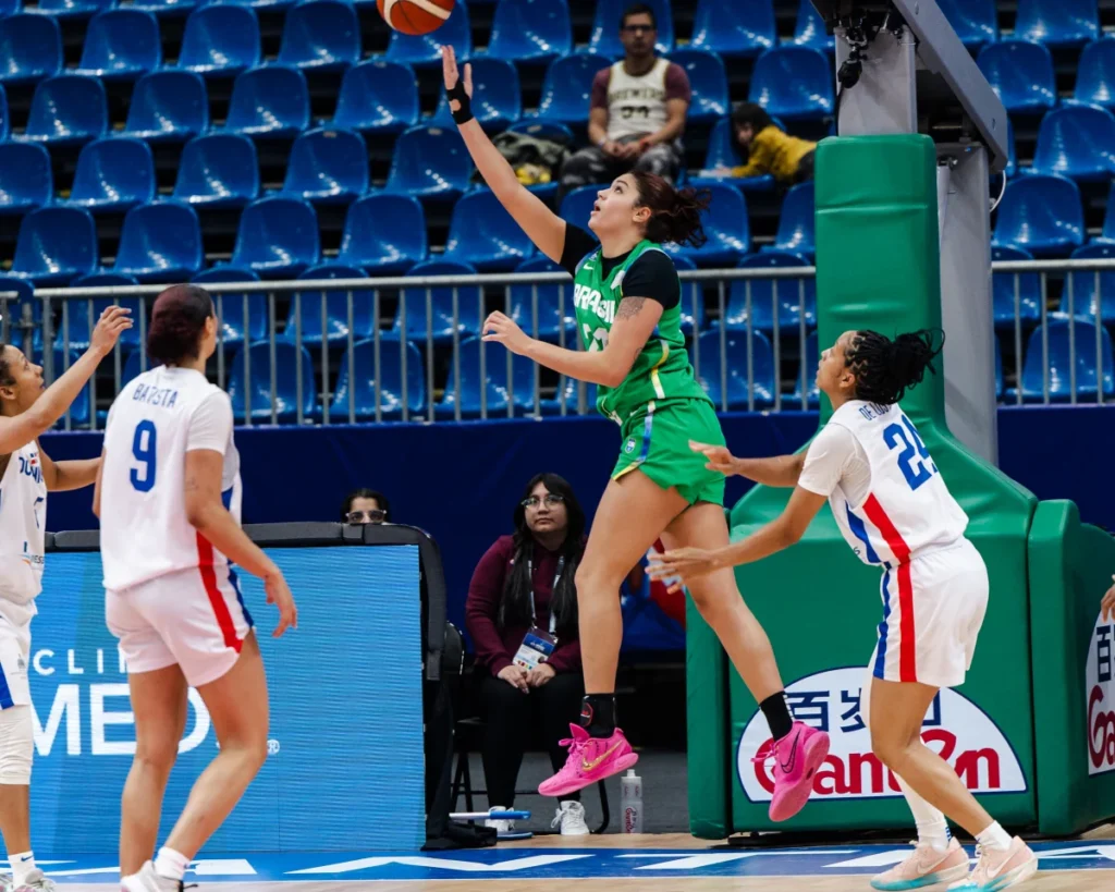 La selección femenina de baloncesto de la República Dominicana no pudo ante la potencia sudamericana y cayó derrotada este martes por 73-46 frente a Brasil.