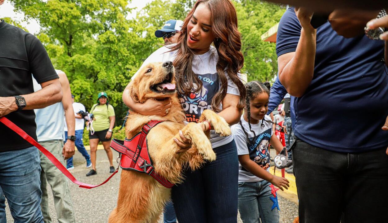 Ayuntamiento SDN realiza "Día canino con Norte y sus amigos"