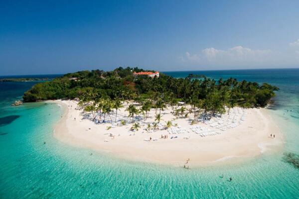 La agencia de viajes en línea Expedia incluyó a la República Dominicana en su lista de viajes “Islas más populares de 2025”. Foto: CDN Digital