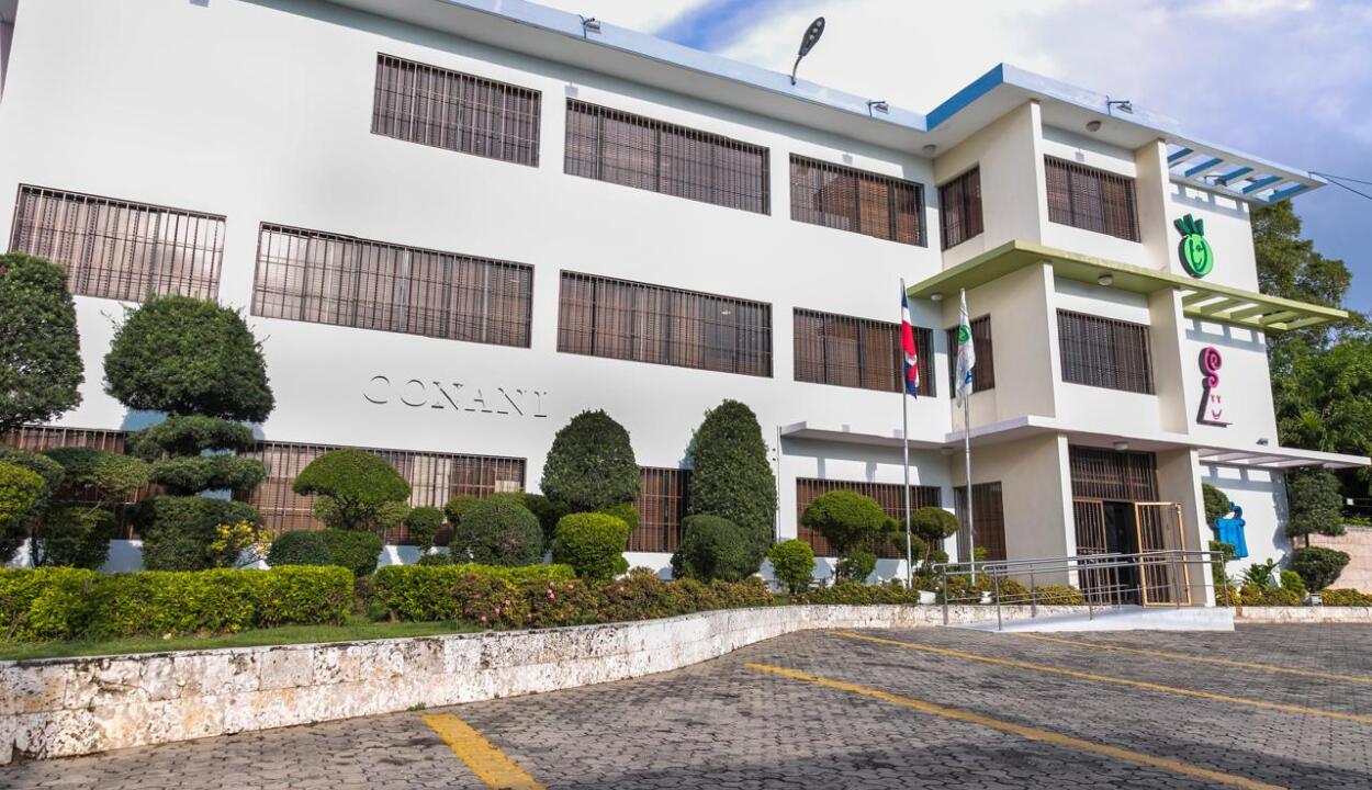 Continúa hoy audiencia contra adolescentes por muerte en Conani