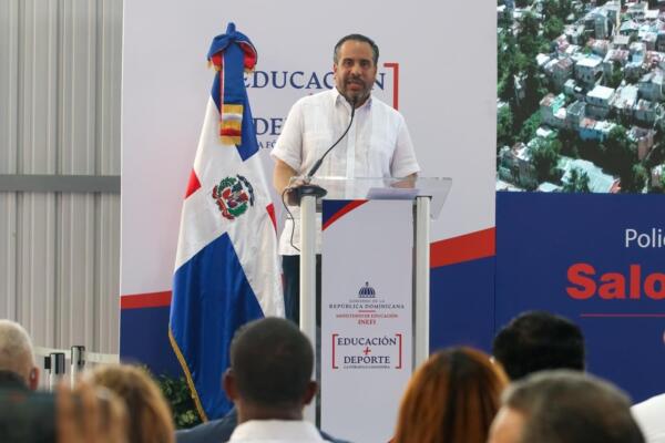 Alberto Rodríguez ha destacado que estos Juegos representan una gran oportunidad para proyectar el talento estudiantil, dinamizar las economías locales de las sedes y fortalecer los vínculos entre el deporte, la educación y el desarrollo social.