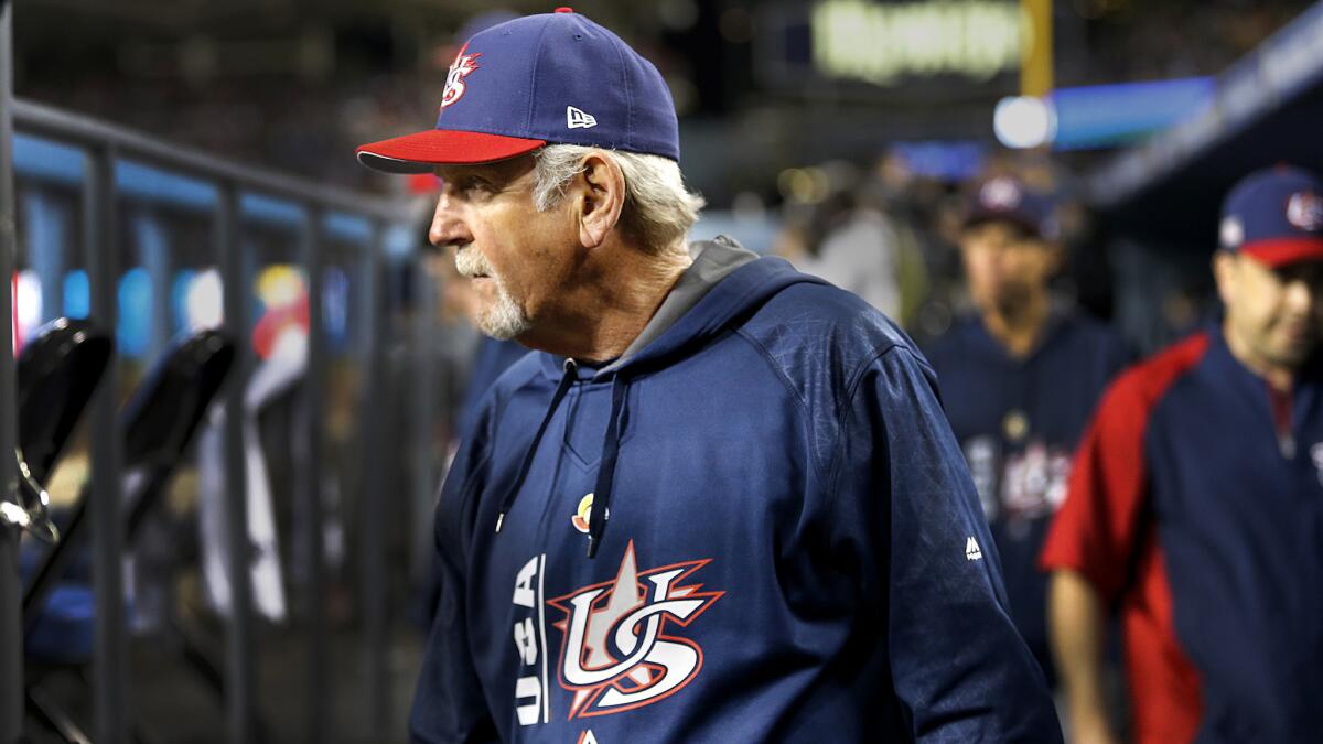 El domingo, en el loanDepot park, Leyland se sintió honrado una vez más por su exaltación al Salón de la Fama de las Leyendas de los Marlins.