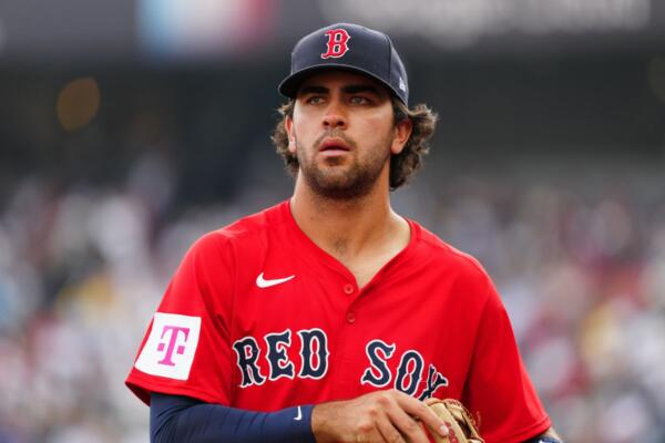 Seleccionado por los Medias Rojas en la primera ronda (cuarta selección general) del Draft amateur del 2021, el oriundo de California también ha jugado en 43 partidos esta temporada con Worcester, bateando para .271 con un OPS de .818.