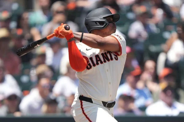 Devers,quien debutó en MLB en 2017, arribó a cuatro jonrones con los dos de hoy vistiendo el uniforme del equipo de la Bahía. 