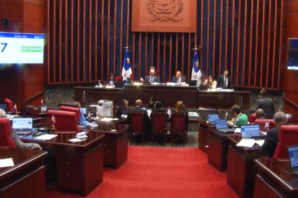 Tras aprobarse en segunda lectura en el Senado de la República, el Código Penal se agendará en la Cámara de Diputados. Foto: Fuente externa 