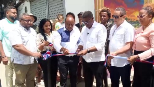 Cabarete estrena entrada pública a playa centro como parte de su renovación urbana.