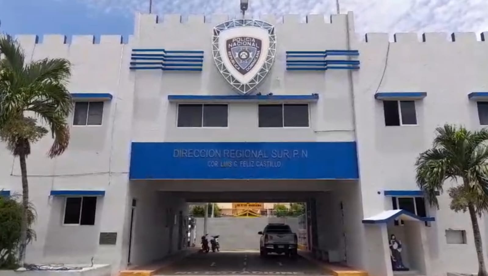 Capitán y cuatro agentes de la Policía Nacional investigados por presunta vinculación con ocho kilos de cocaína en Barahona