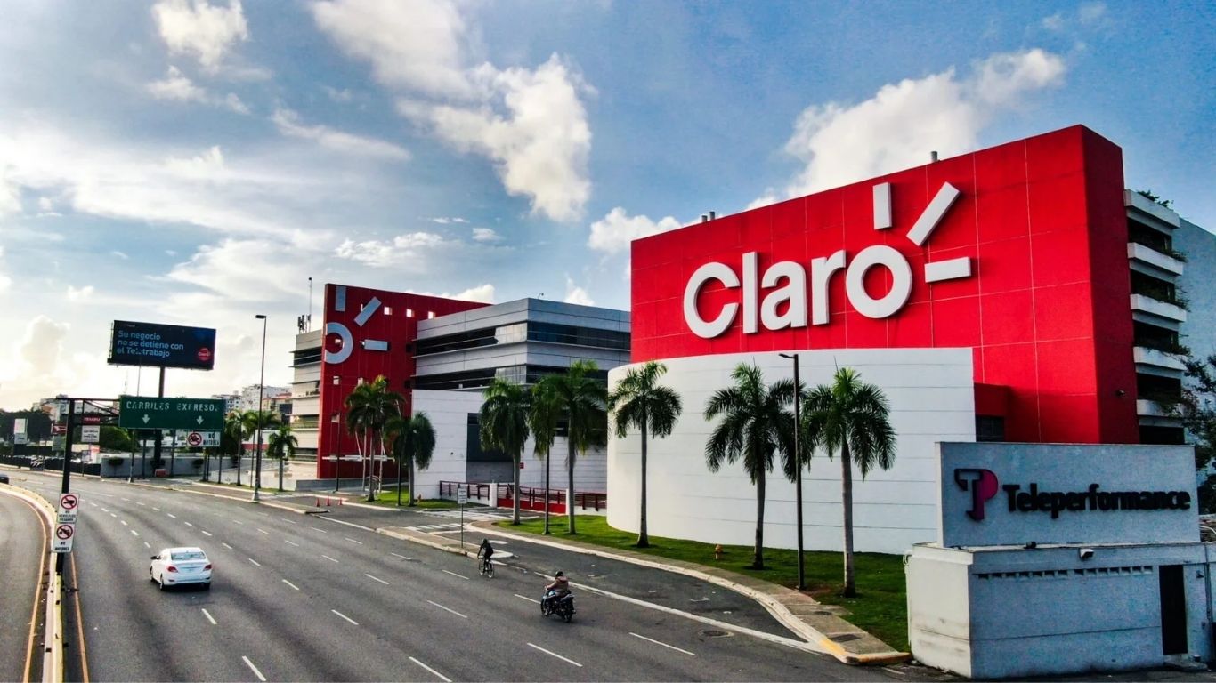 Claro Dominicana informó que sufrió cortes en su red de fibra óptica que causan problemas en el servicio a nivel nacional.