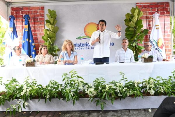 David Collado ha insistido en los últimos días en terminación de remodelación Ciudad Colonial 