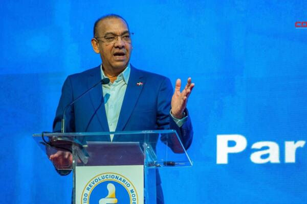 “Todos en el PRM debemos entender que el actual momento es para concentrarse en defender la obra de gobierno física e institucional del presidente Luis Abinader”.  Foto: Fuente externa 