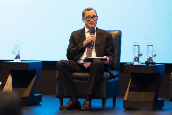 El ministro de Trabajo expuso un enfoque innovador en el seminario internacional de la Cepal y el BID sobre desigualdad. Foto: Ministerio de Trabajo
