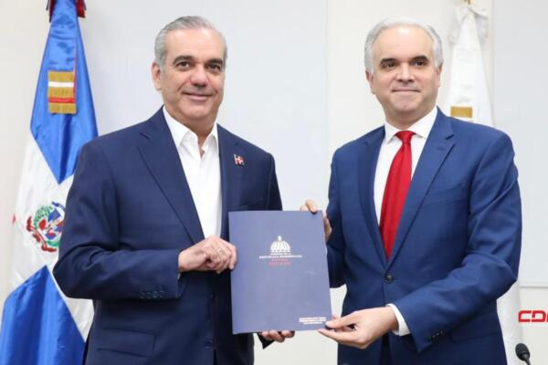 El currículo también incluirá campamentos de robótica. Foto: Fuente externa 