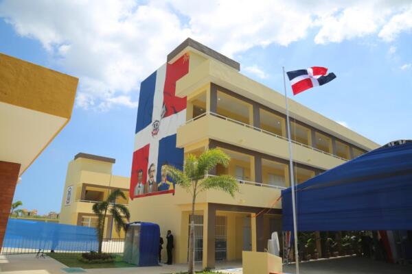 Escuela publica República Dominicana